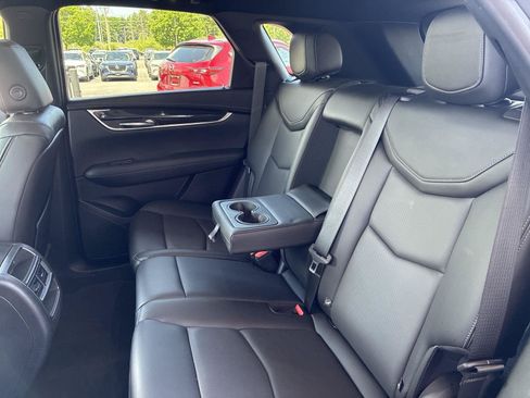 Used 2022 Cadillac XT5 Premium Luxury w/ Technology Package AWD/4WD image 14