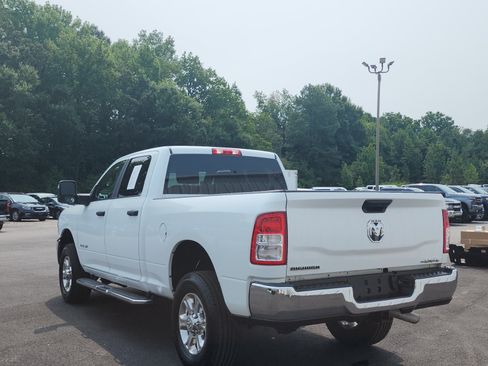 Used 2024 RAM 2500 Big Horn AWD/4WD image 3