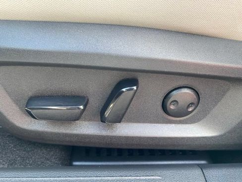 Used 2023 Nissan Rogue SV AWD/4WD image 15
