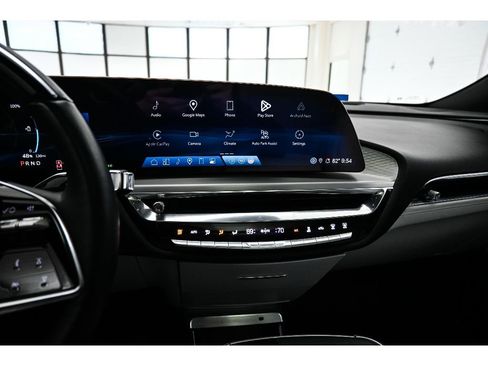 Used 2024 Cadillac Lyriq Luxury RWD image 16