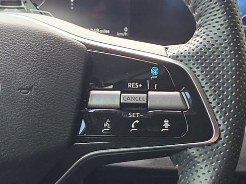 Used 2025 Nissan Ariya AWD image 15