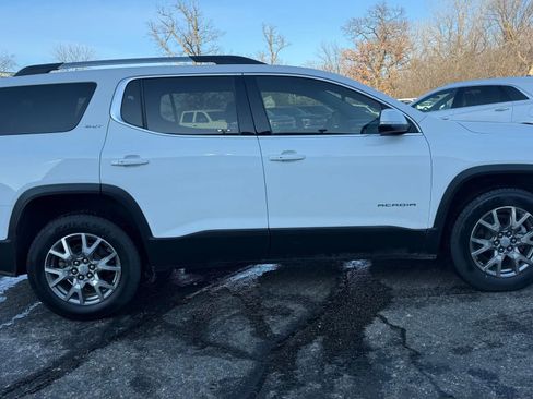 Used 2022 GMC Acadia SLT w/ Trailering Package image 11