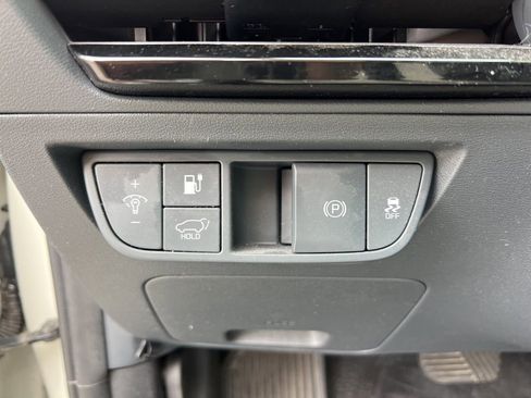 Used 2022 Kia EV6 Wind image 11