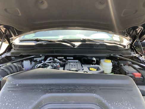 New 2026 RAM 3500 Big Horn AWD/4WD image 32