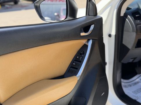 Used 2014 MAZDA CX-5 Touring w/ Bose/Moonroof Package FWD image 12