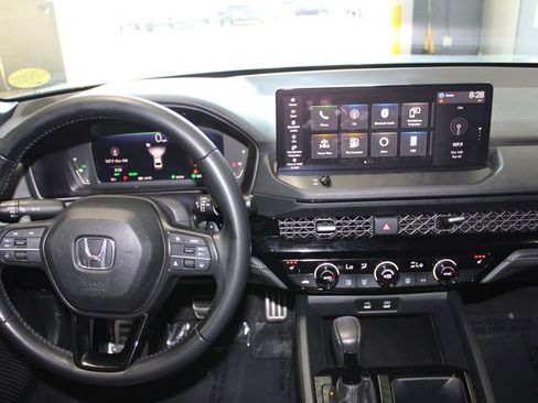 Used 2023 Honda Accord Sport image 19