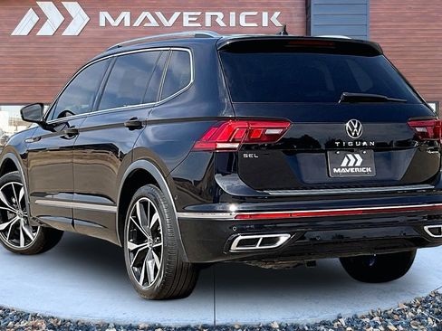 Used 2022 Volkswagen Tiguan SEL R-Line AWD/4WD image 4