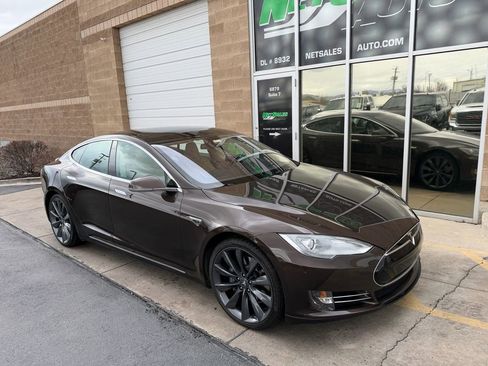 Used 2013 Tesla Model S Performance image 7