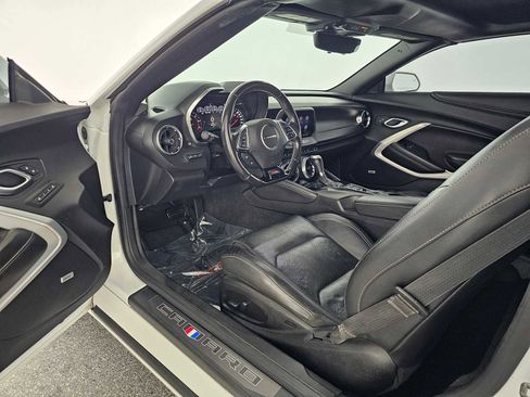 Used 2019 Chevrolet Camaro SS RWD image 16