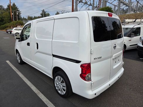 Used 2021 Nissan NV200 SV w/ Sliding Door Glass Package image 5