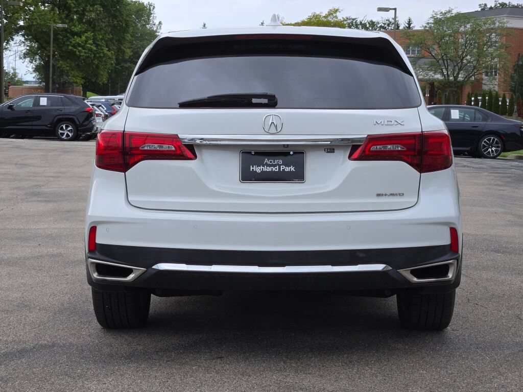 Used 2020 Acura MDX w/ Technology Package AWD/4WD image 17