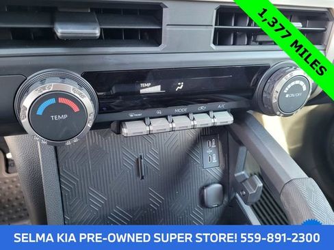 Used 2025 Toyota Tacoma SR5 image 19