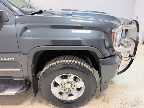 Used 2018 GMC Sierra 3500 Denali w/ Duramax Plus Package image 12