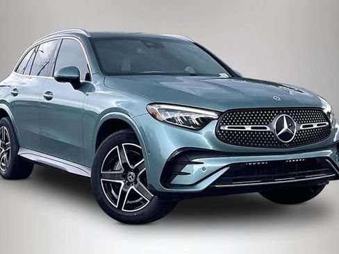 Certified 2025 Mercedes-Benz GLC 300 image 1