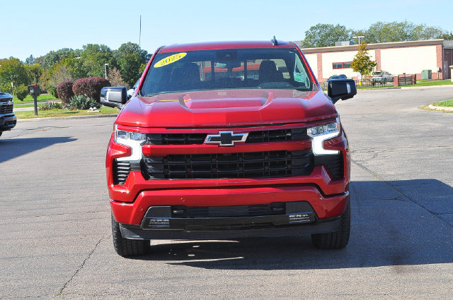 Used 2025 Chevrolet Silverado 1500 RST AWD/4WD image 8