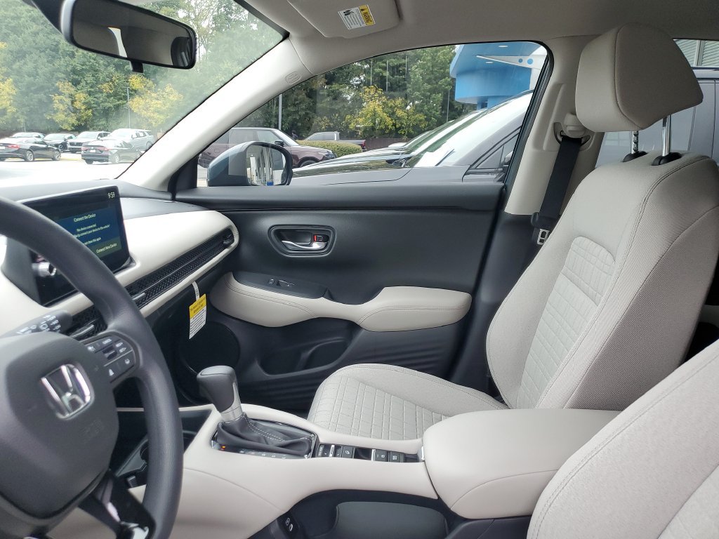 New 2027 Honda HR-V LX image 15