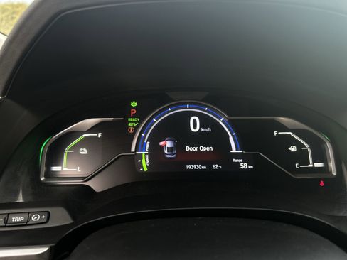 Used 2020 Honda Clarity Plug-In Hybrid image 10