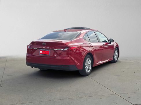 Used 2025 Toyota Camry LE FWD image 3