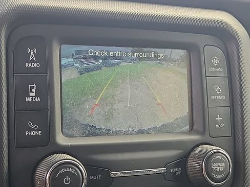 Used 2018 Jeep Wrangler Unlimited Sport S AWD/4WD image 16