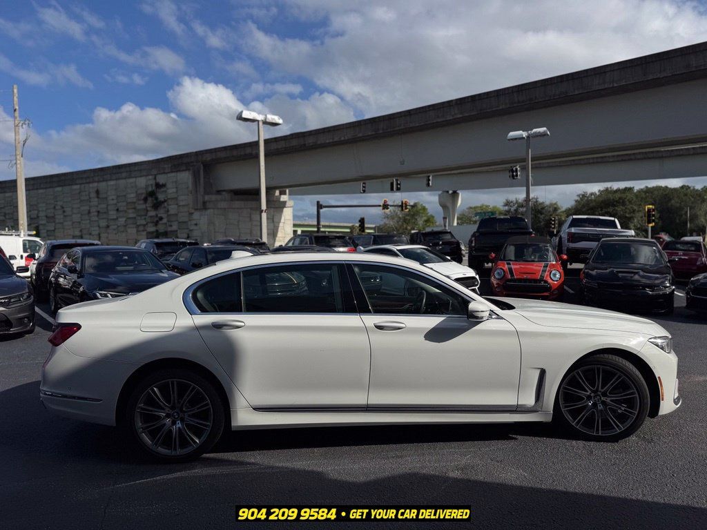 Used 2020 BMW 750i xDrive w/ Executive Package AWD/4WD image 8