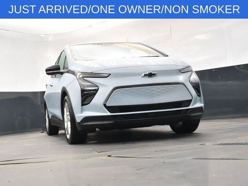 Used 2023 Chevrolet Bolt LT image 29