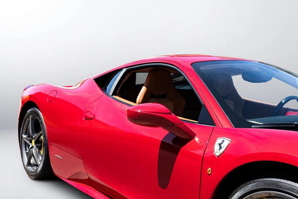 Used 2013 Ferrari 458 Italia Coupe RWD image 15