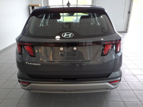 Certified 2025 Hyundai Tucson SE FWD image 6
