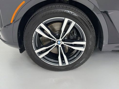 Used 2023 BMW X7 xDrive40i w/ M Sport Package AWD/4WD image 36