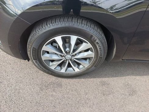 Used 2016 Kia Sedona SX FWD image 5