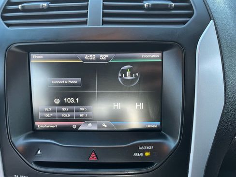 Used 2014 Ford Explorer XLT w/ Equipment Group 201A image 29