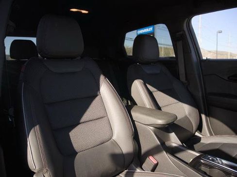 Used 2022 Chevrolet TrailBlazer RS w/ Technology Package FWD image 26