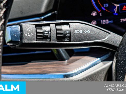 Used 2025 Chevrolet Tahoe LT AWD/4WD image 26