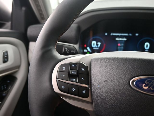 New 2025 Ford Explorer Active w/ Active Comfort Package RWD image 16