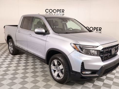 Used 2025 Honda Ridgeline RTL image 1