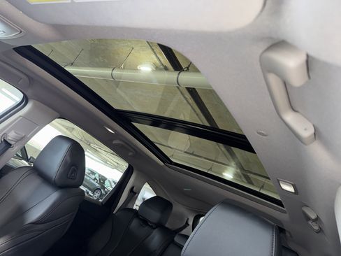 Used 2023 Acura MDX SH-AWD image 34