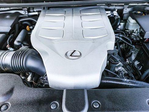 Used 2018 Lexus GX 460 Luxury w/ Preferred Accessory Package AWD/4WD image 12