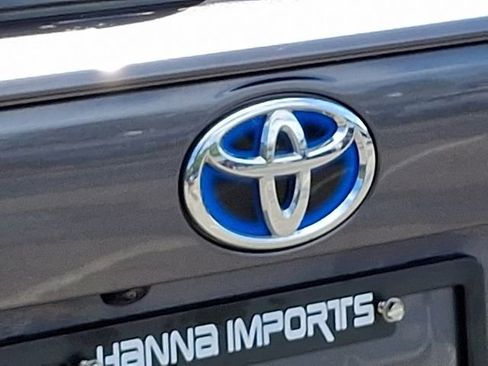 Used 2022 Toyota RAV4 SE image 35