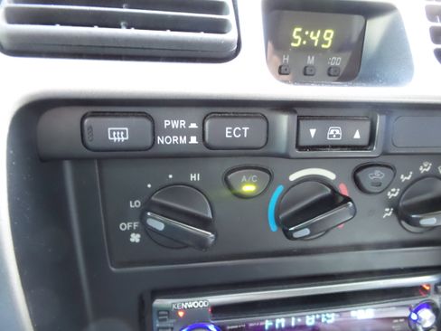 Used 2001 Toyota 4Runner SR5 image 68