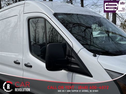 Used 2023 Ford Transit 250 Medium Roof AWD image 27