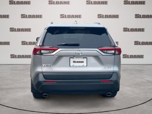 Used 2022 Toyota RAV4 XLE AWD/4WD image 4