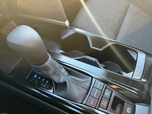 Used 2025 Toyota Camry LE image 40