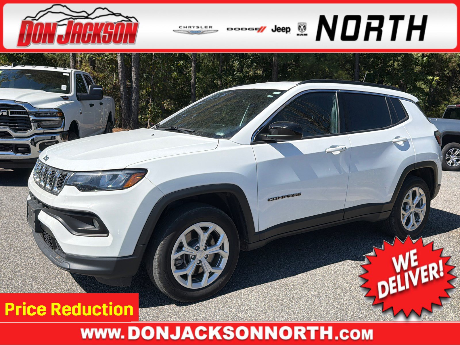 Used 2024 Jeep Compass Latitude AWD/4WD image 1