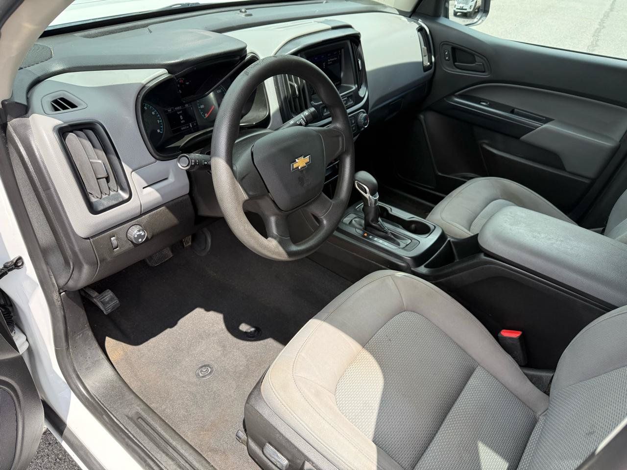 Used 2022 Chevrolet Colorado W/T RWD image 13