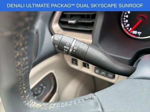 Used 2023 GMC Acadia Denali w/ Denali Ultimate Package image 33
