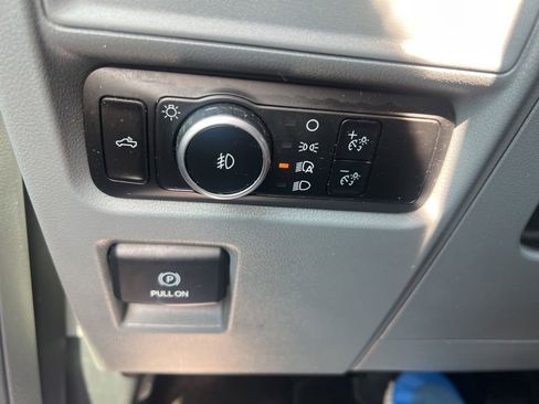 Used 2024 Ford F150 XLT image 32