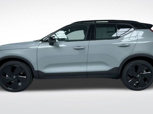 New 2026 Volvo XC40 B5 Ultra w/ Climate Package image 19