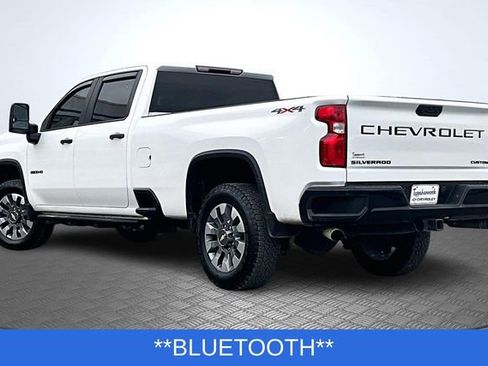 Used 2023 Chevrolet Silverado 2500 Custom w/ Custom Value Package image 5