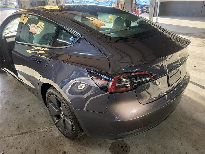 Used 2023 Tesla Model 3 Standard Range RWD image 2