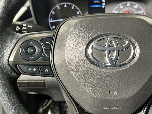 Used 2024 Toyota Corolla LE FWD image 18