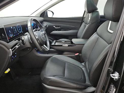 Used 2025 Hyundai Tucson Limited image 8